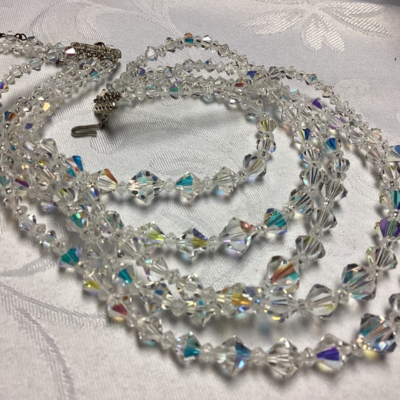 Vintage✨ 5 Strand Glass Bead & Crystal AB Necklace. MOMS COLLECTIONS. BLING 🩷 - Picture 2 of 7
